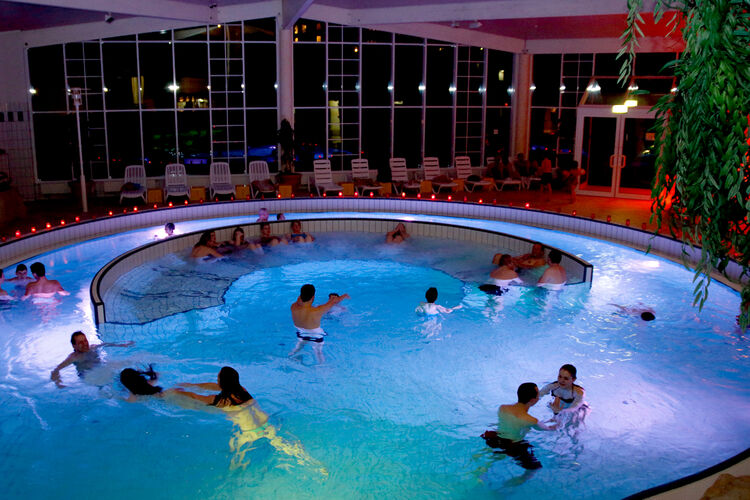 Lichterschwimmen SauerlandBad